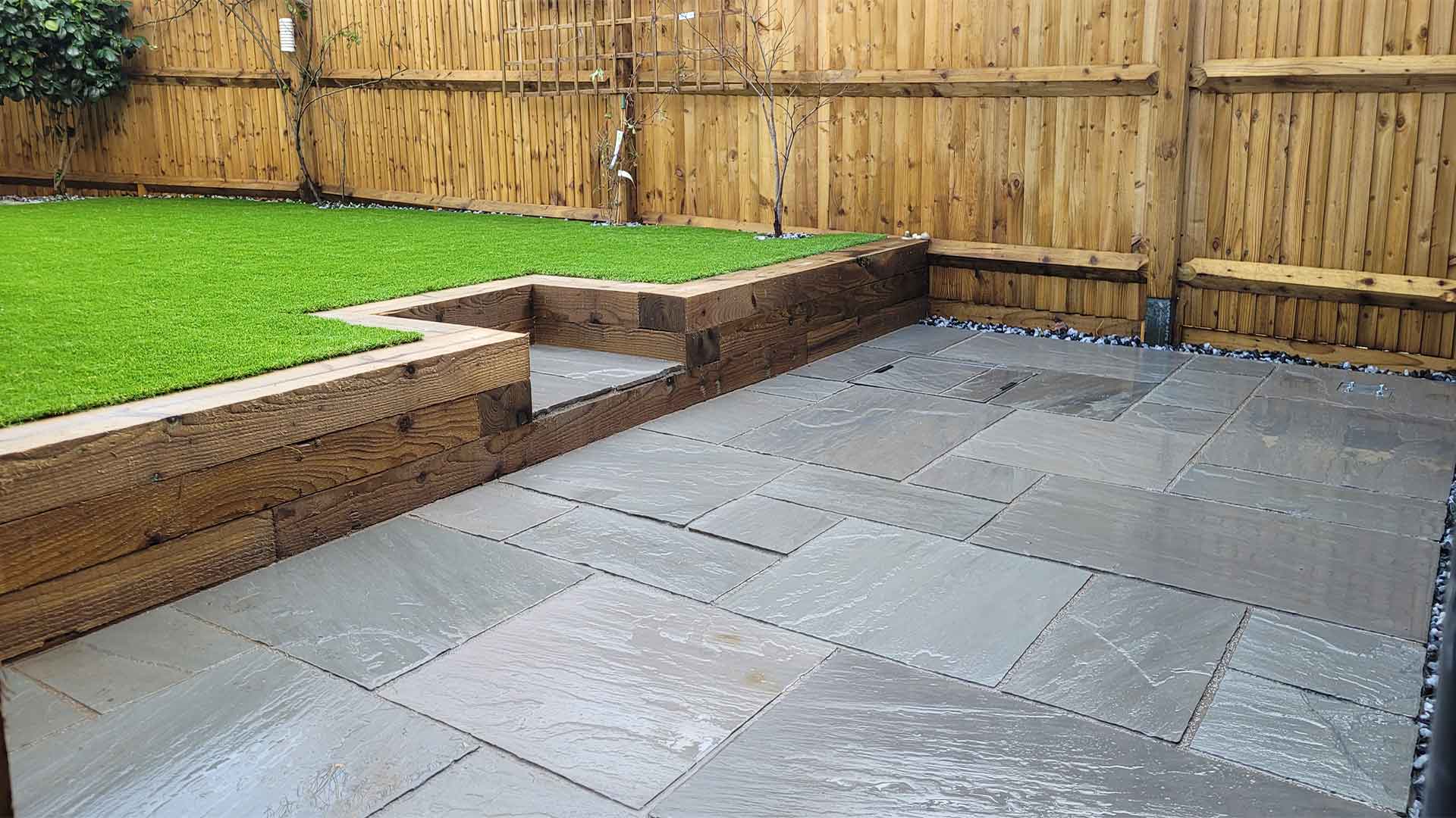 grey-sandstone-patio-and-artificial-grass-photo-5